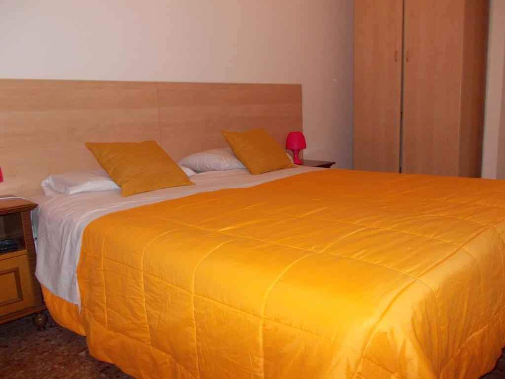 Travellers Lodge Bed & Rooms Treviso Habitación foto